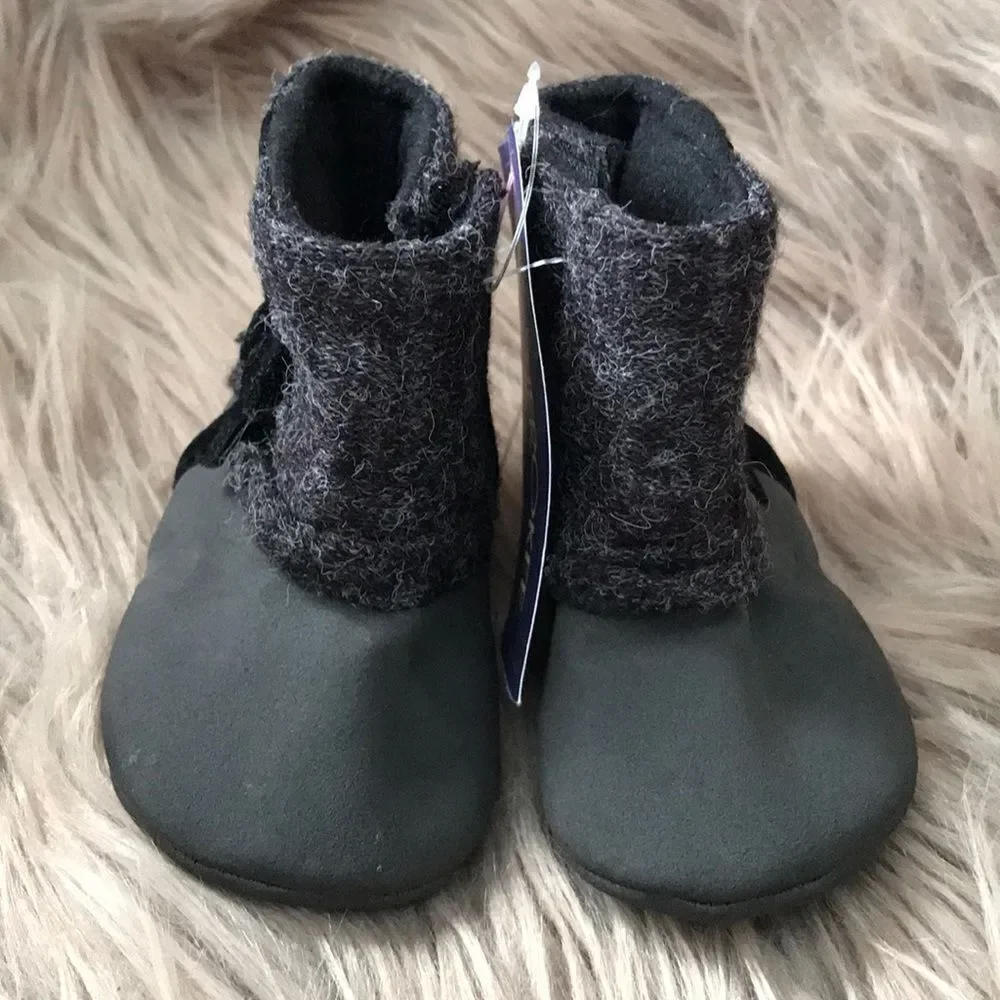 Cherokee baby booties shoes 0-3 mos black